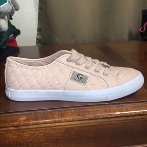 Never worn women’s quilted leather Guess sneakers